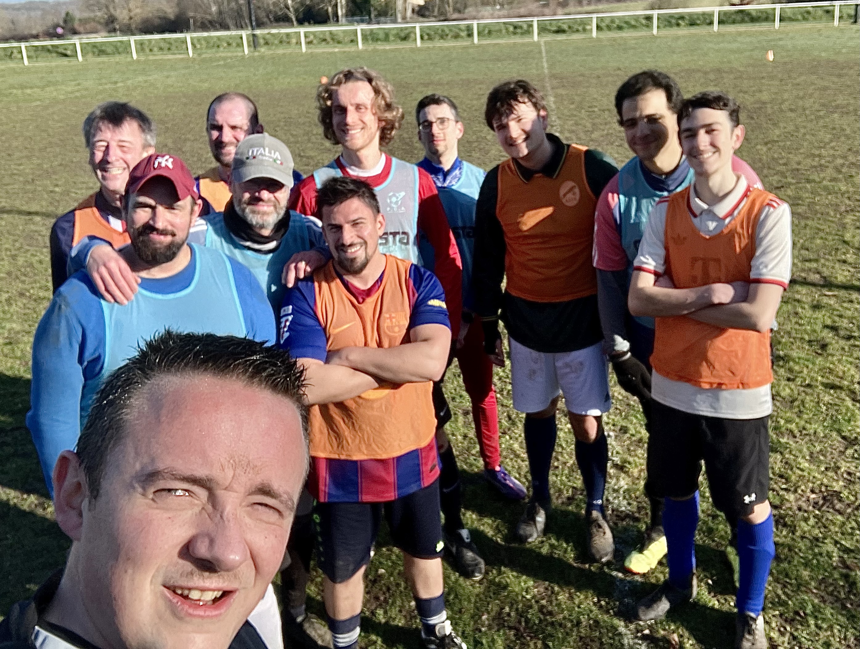 Photo du Match du Dimanche 8 février 2026 : Oranges 5-4 Bleus